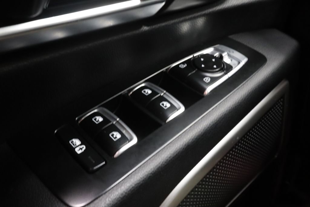 Used 2023 Kia Telluride EX w/ EX Captain's Chair Package image 32