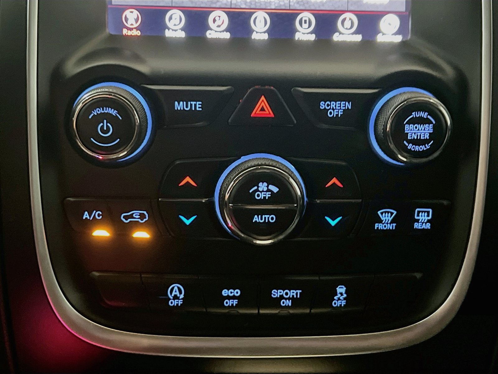 Used 2019 Dodge Durango SXT RWD image 11