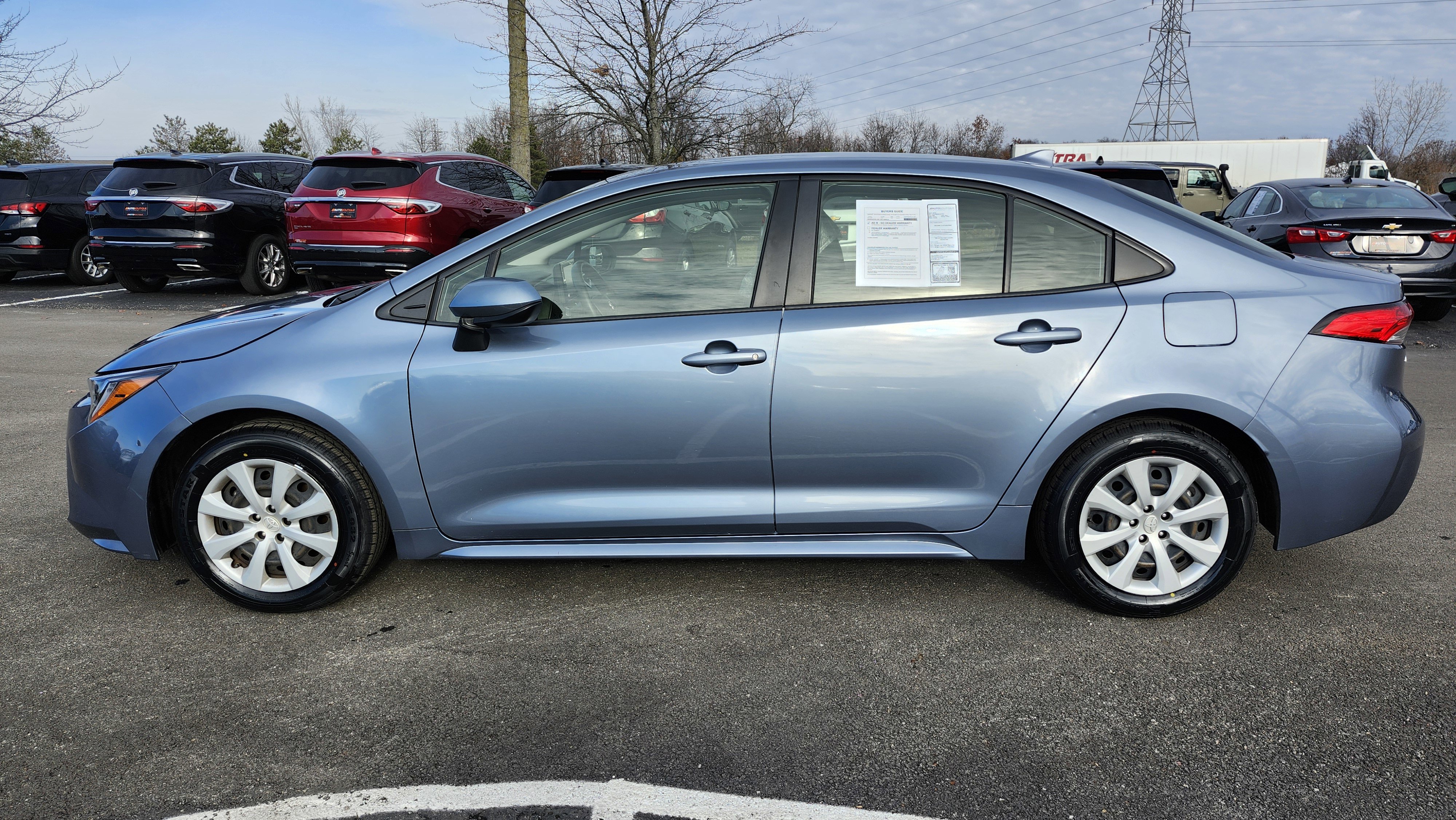 Used 2022 Toyota Corolla LE image 12