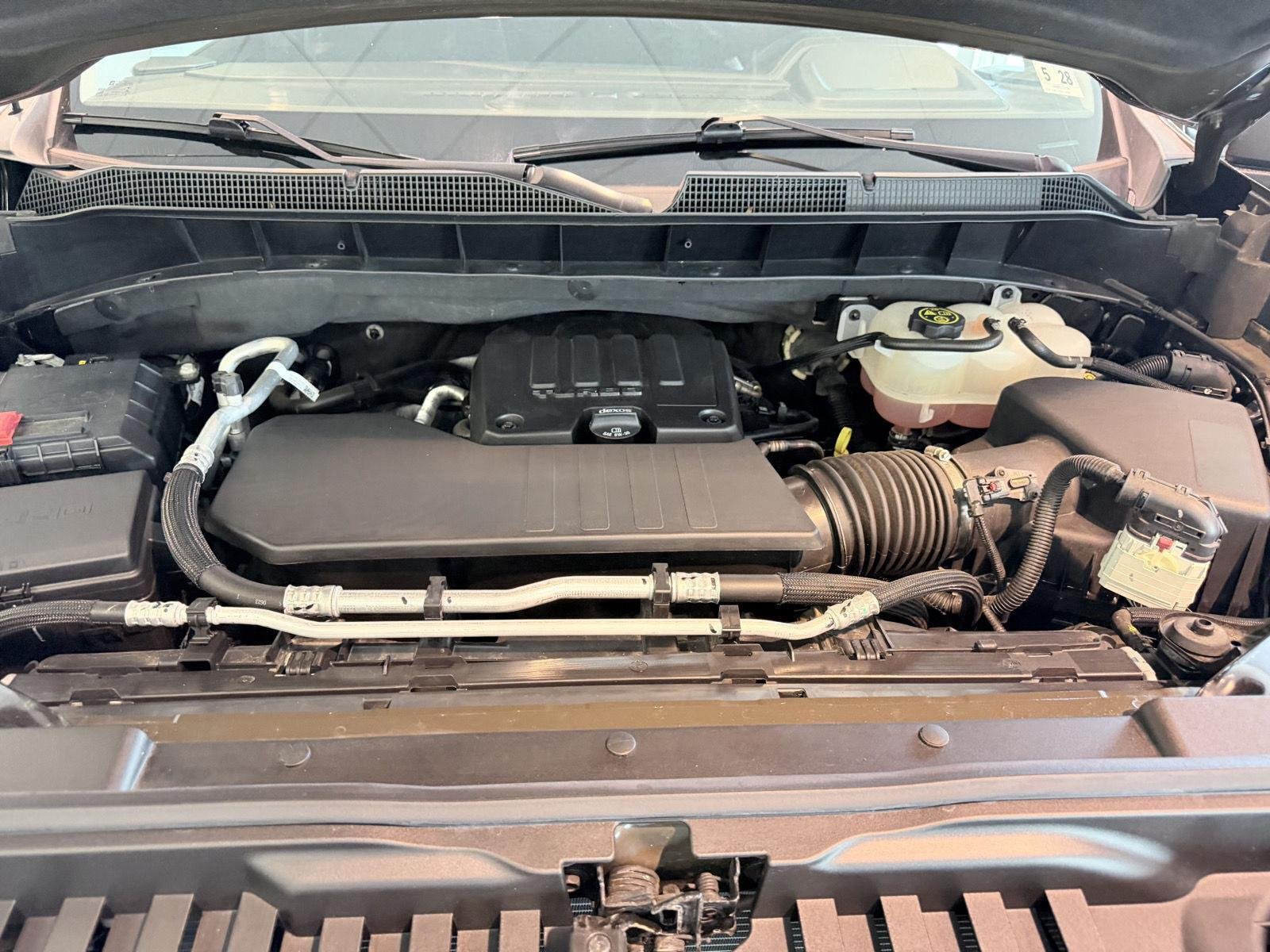 Used 2023 Chevrolet Silverado 1500 LT AWD/4WD image 49