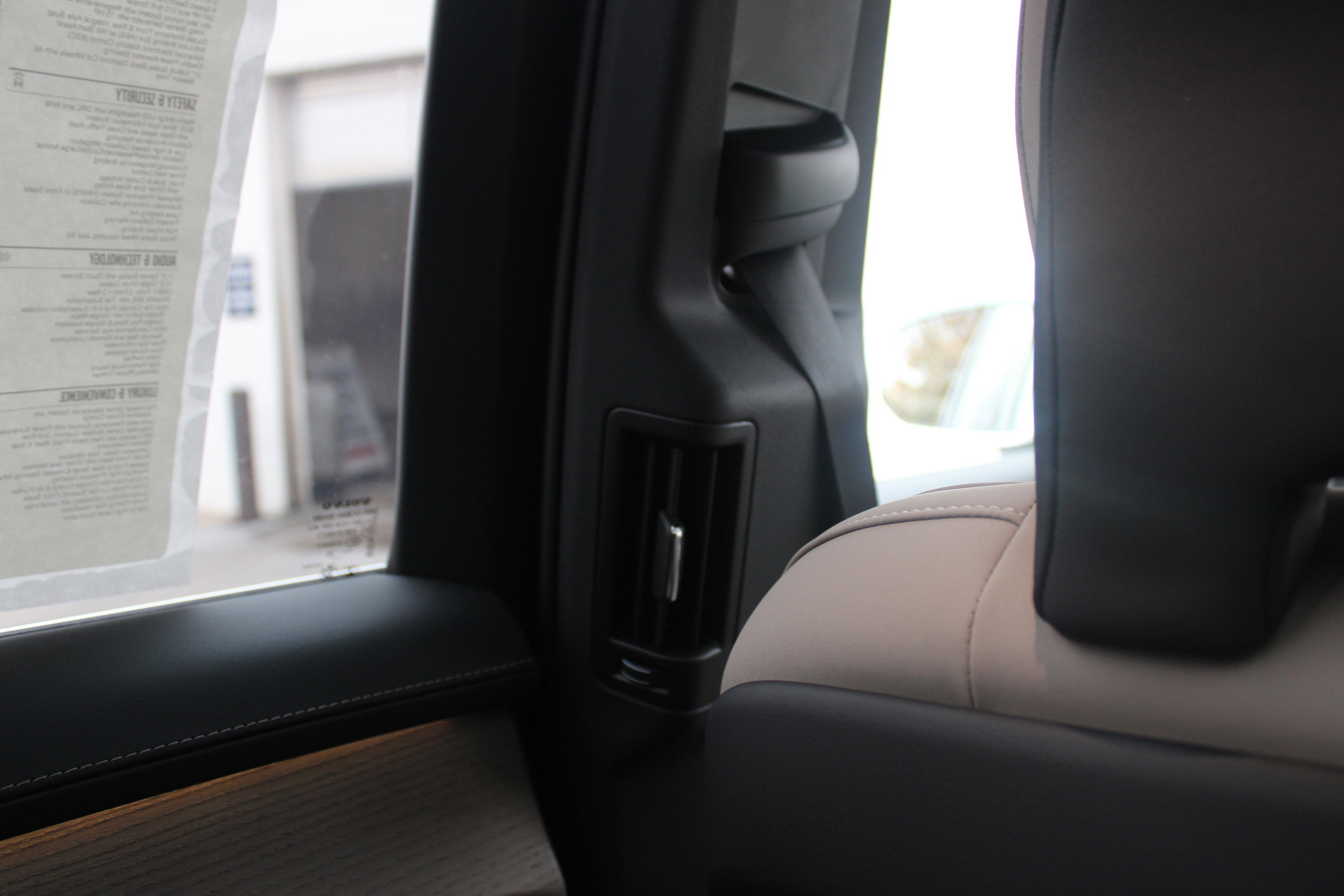 New 2026 Volvo XC90 B6 Plus w/ Protection Package AWD/4WD image 46