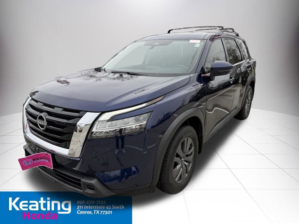 Used 2022 Nissan Pathfinder SV image 4