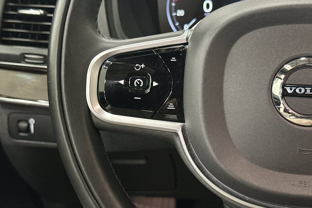 Used 2019 Volvo XC90 T6 Momentum w/ Protection Package Premier AWD/4WD image 29