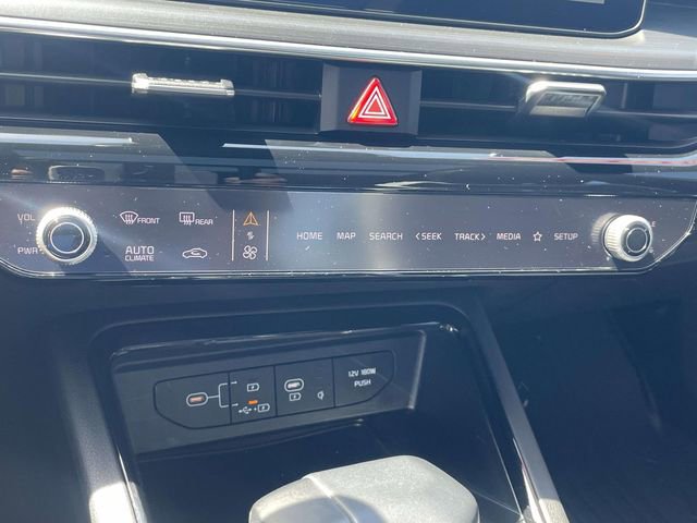 Used 2025 Kia K5 GT-Line w/ GT-Line Premium Package FWD image 22