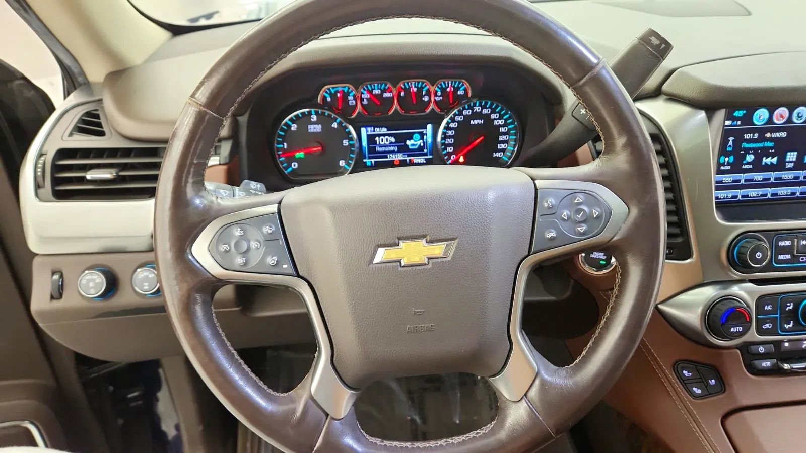 Used 2018 Chevrolet Suburban Premier image 27