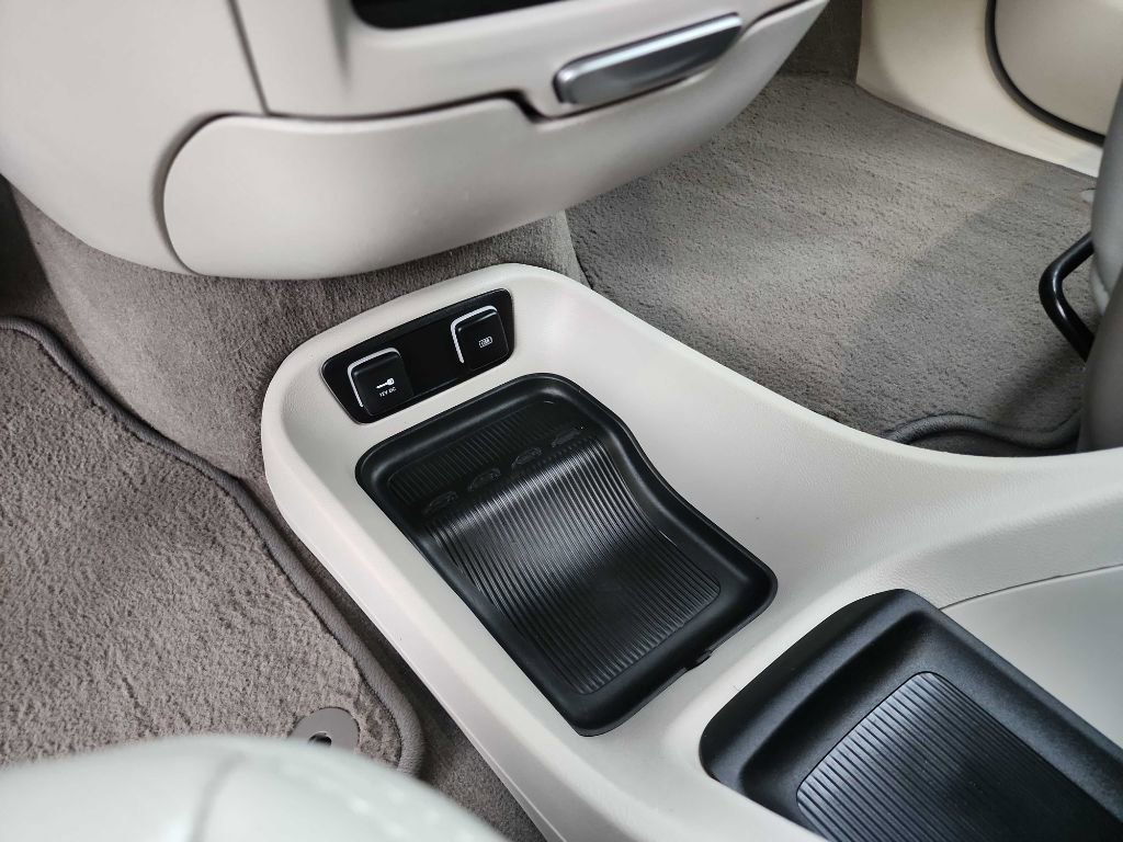 Used 2019 Chrysler Pacifica Touring Plus w/ Tire & Wheel Group image 23