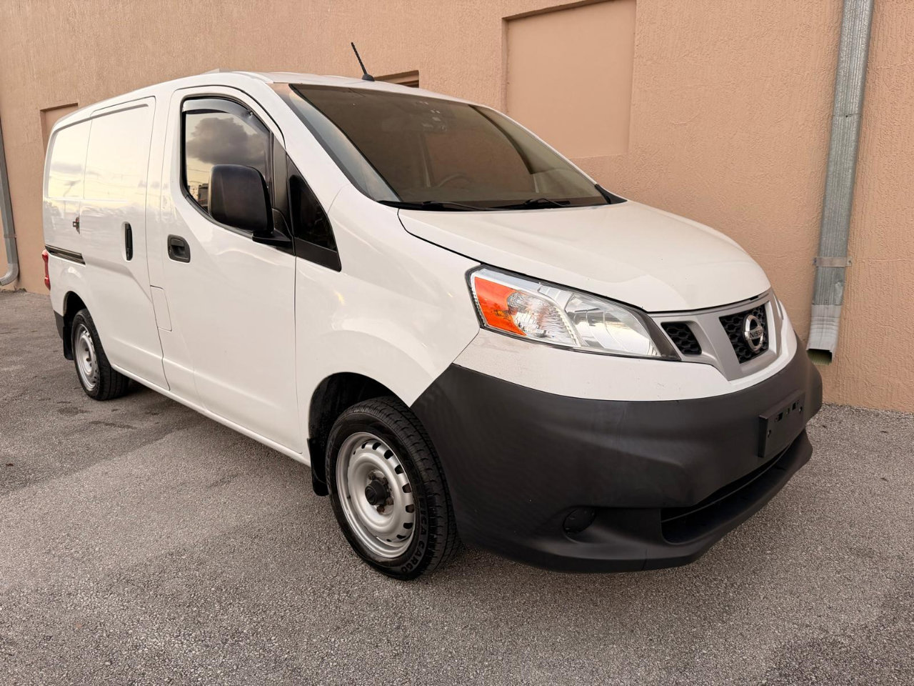 Used 2019 Nissan NV200 S w/ Cruise Control Package image 3