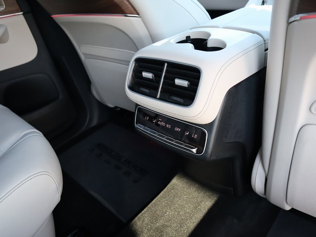 New 2026 Mercedes-Benz GLS 450 4MATIC image 23