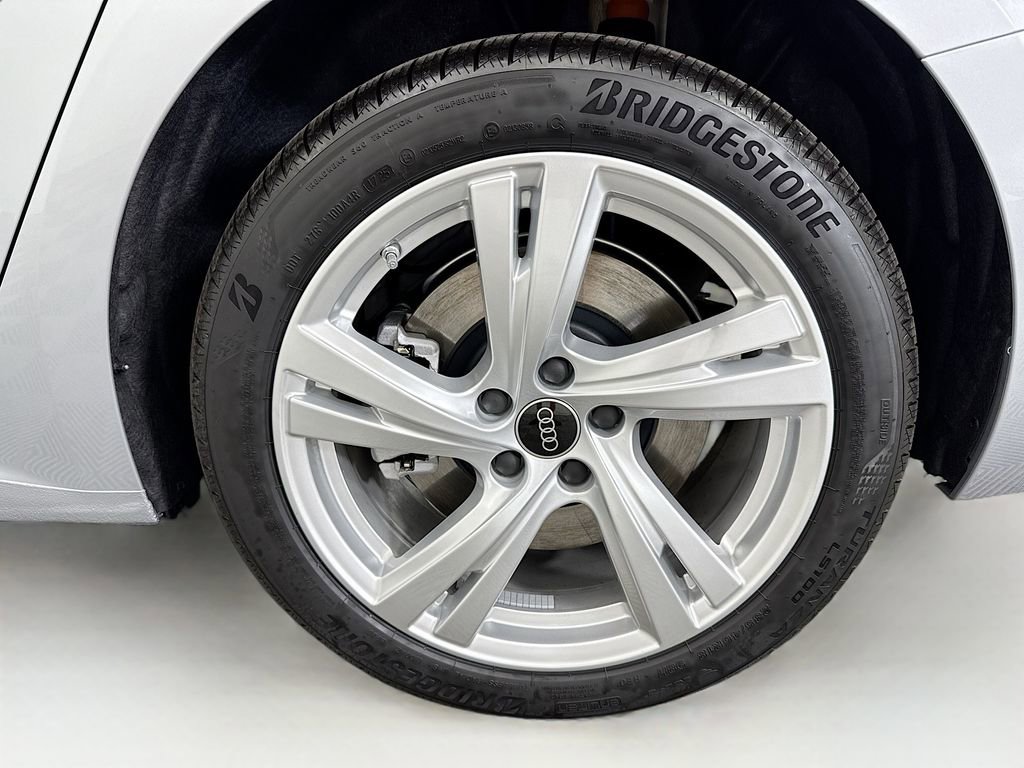 Used 2025 Audi A5 2.0T Premium image 32
