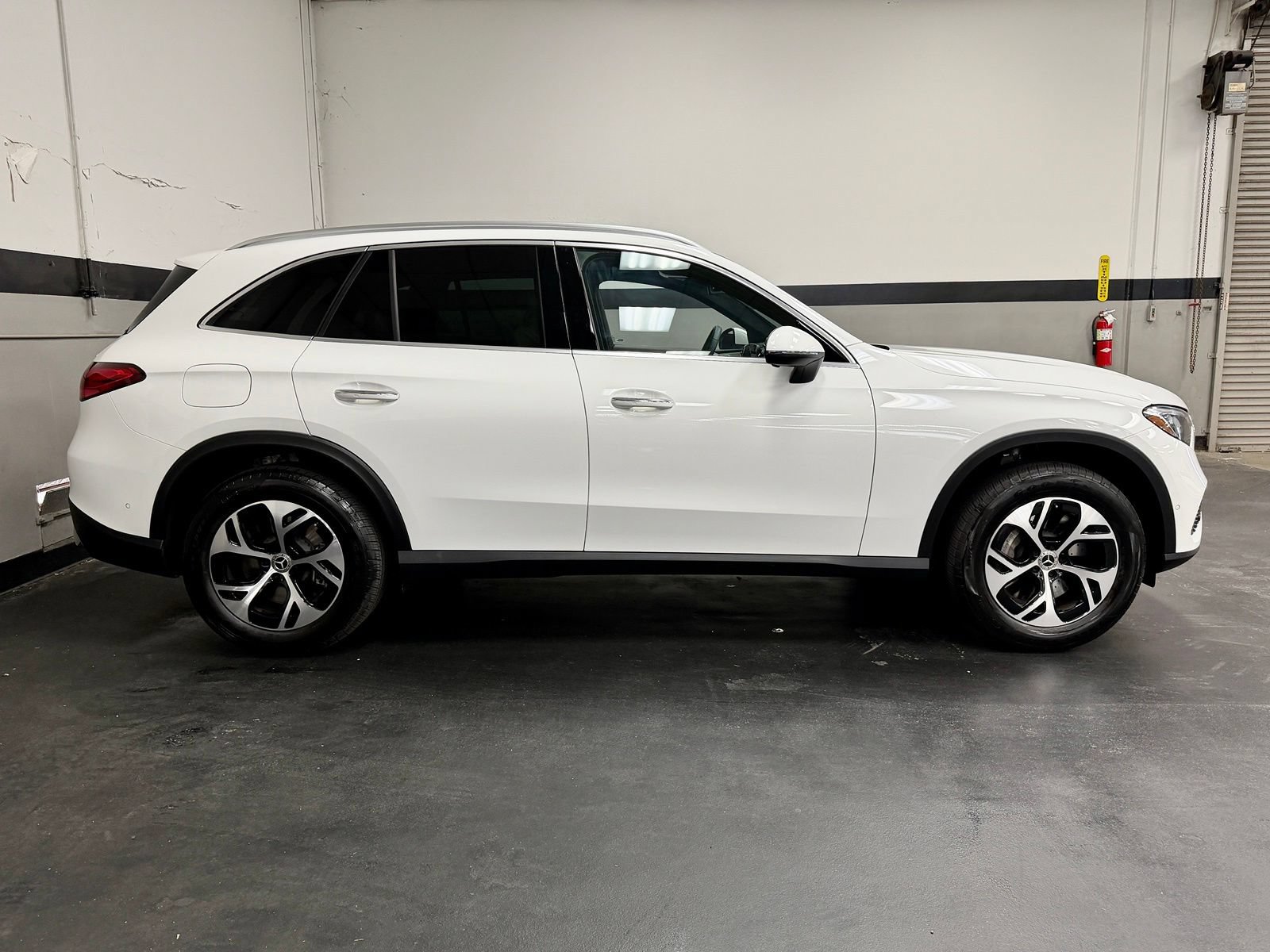 Used 2026 Mercedes-Benz GLC 350e 4MATIC image 5