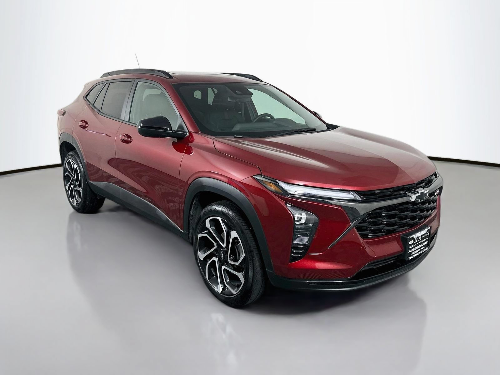 Used 2024 Chevrolet Trax RS w/ Sunroof Package FWD image 1