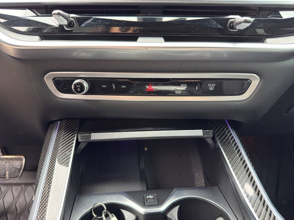 Used 2023 BMW X7 M60i image 19