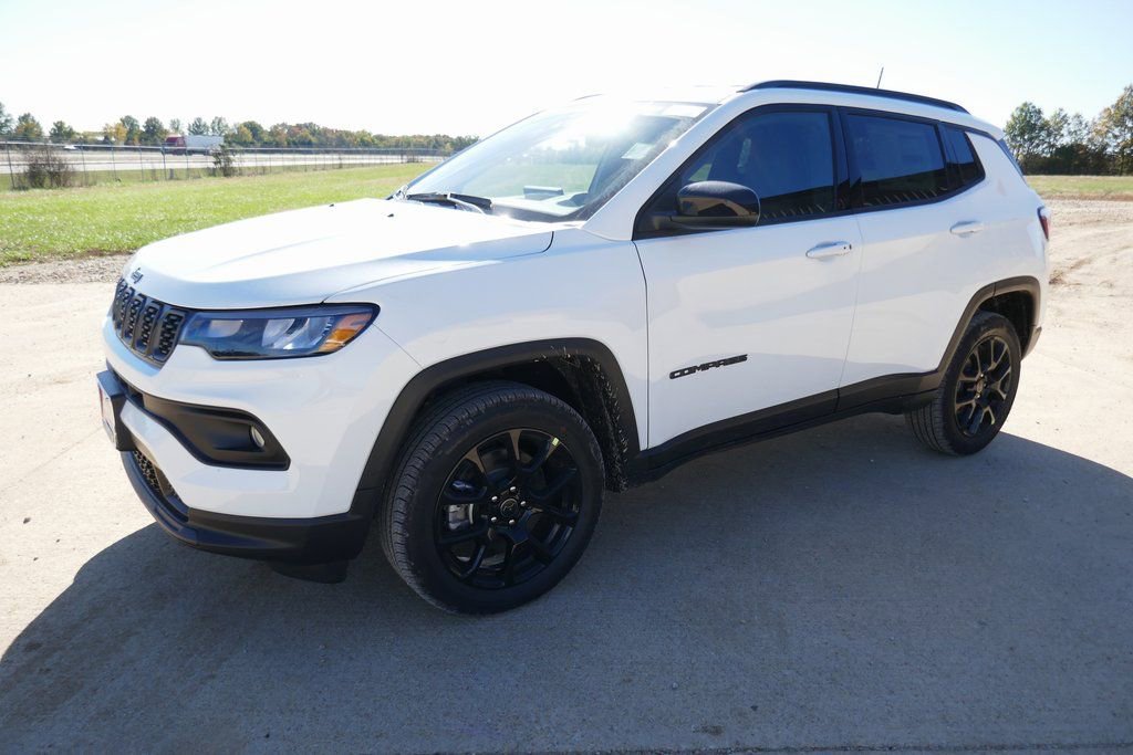 New 2026 Jeep Compass Latitude image 8