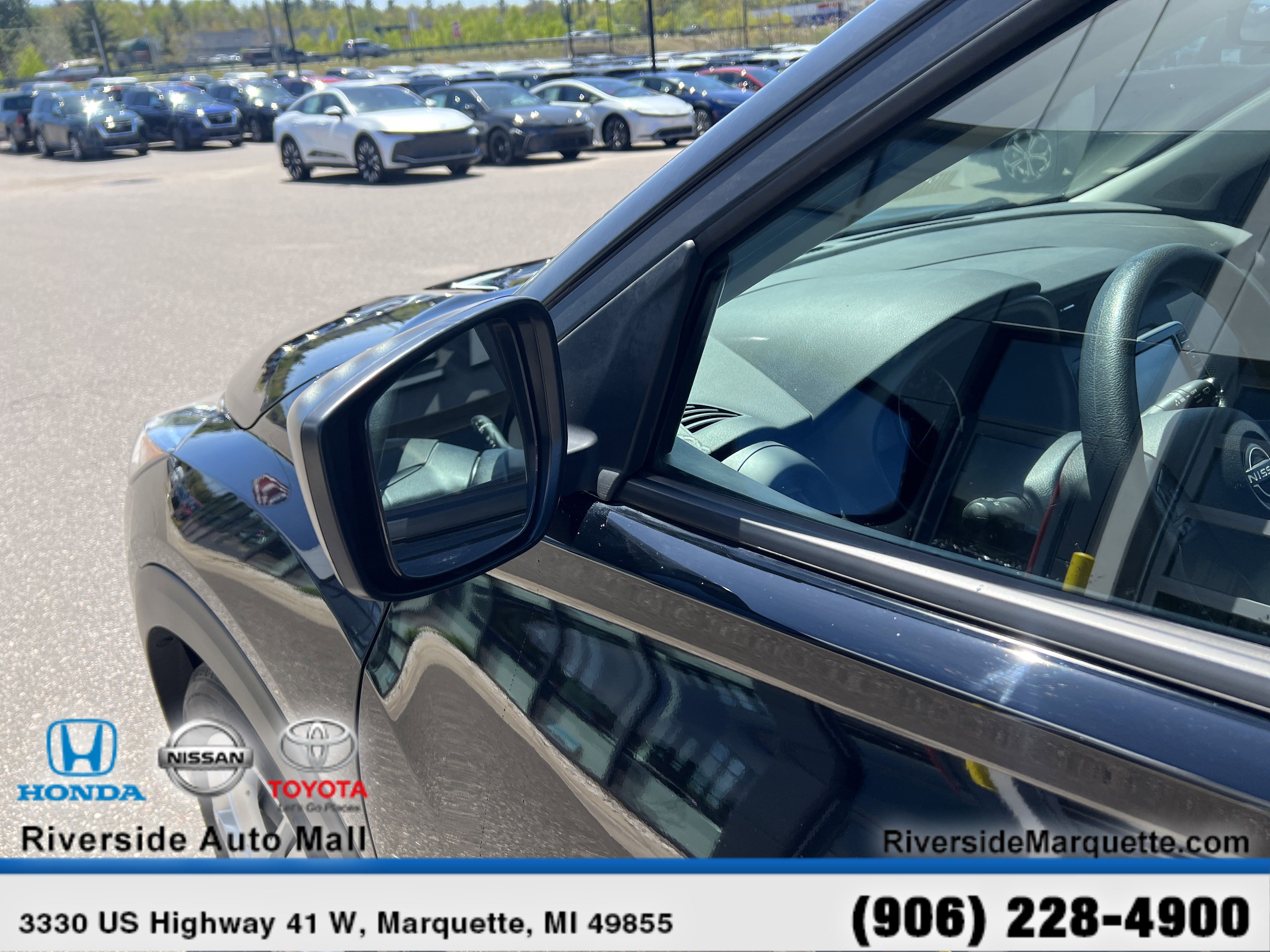 Used 2023 Nissan Kicks S image 13