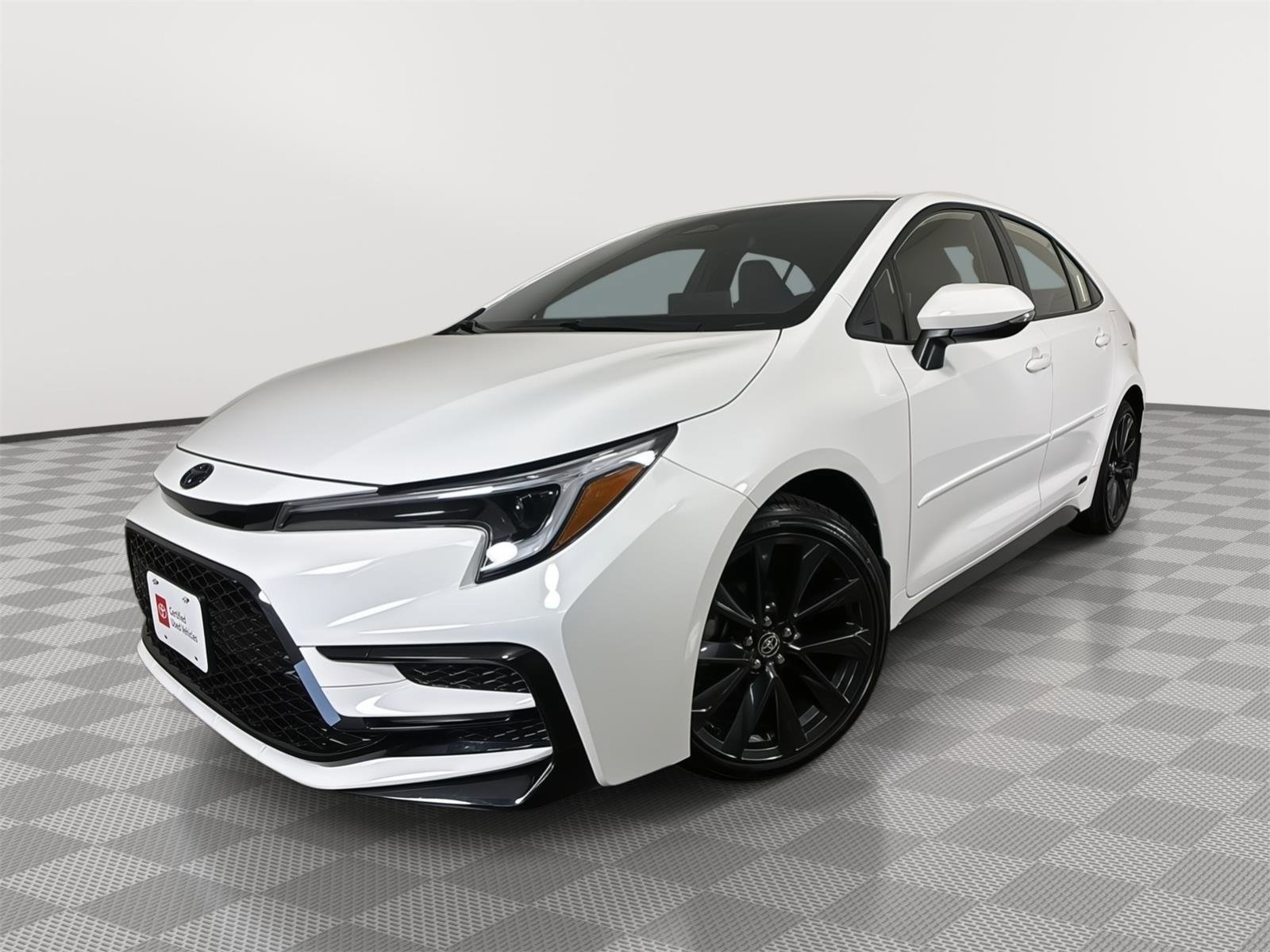 Used 2025 Toyota Corolla SE w/ SE Premium Package