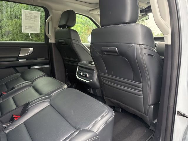Used 2025 Ford Expedition Max Platinum AWD/4WD image 26