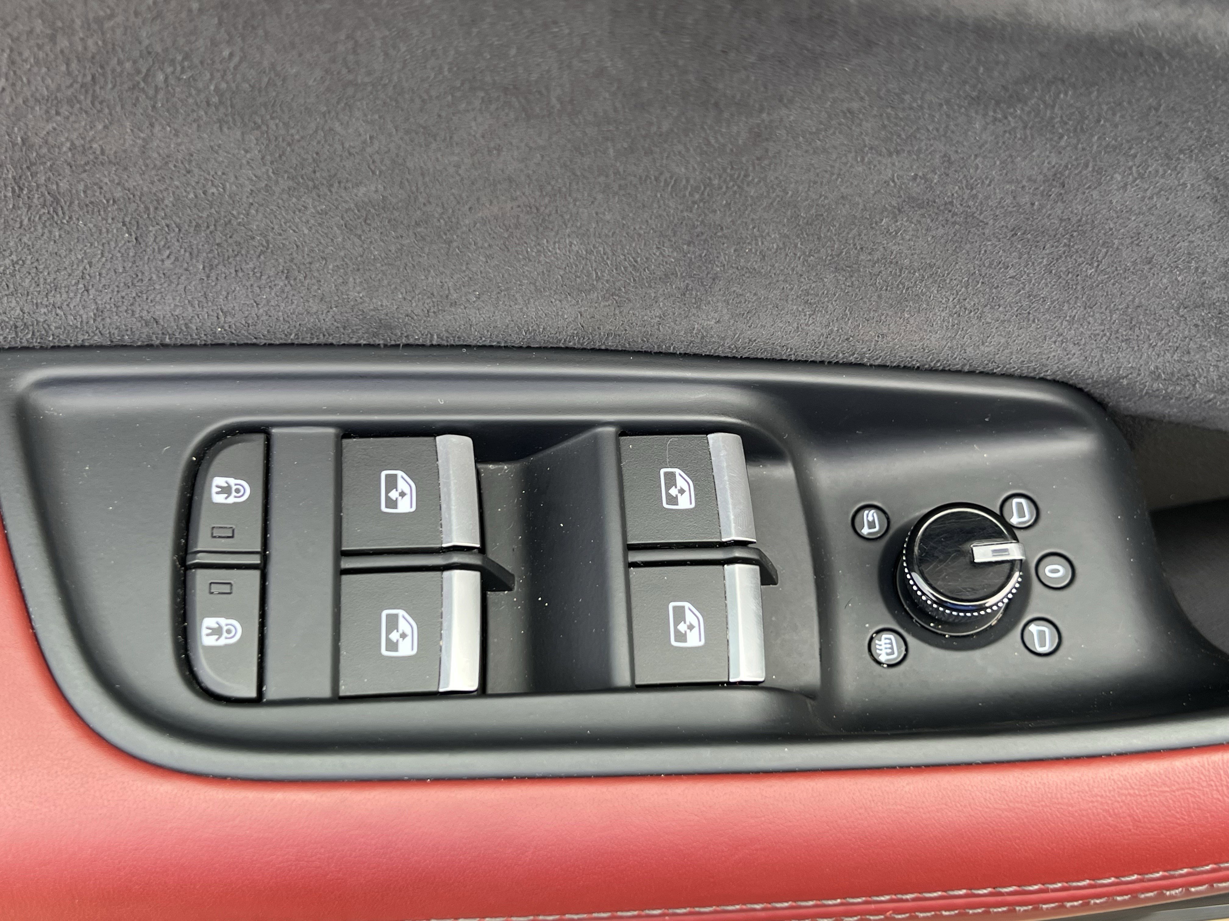 Used 2024 Audi SQ8 Prestige w/ Prestige Package image 15