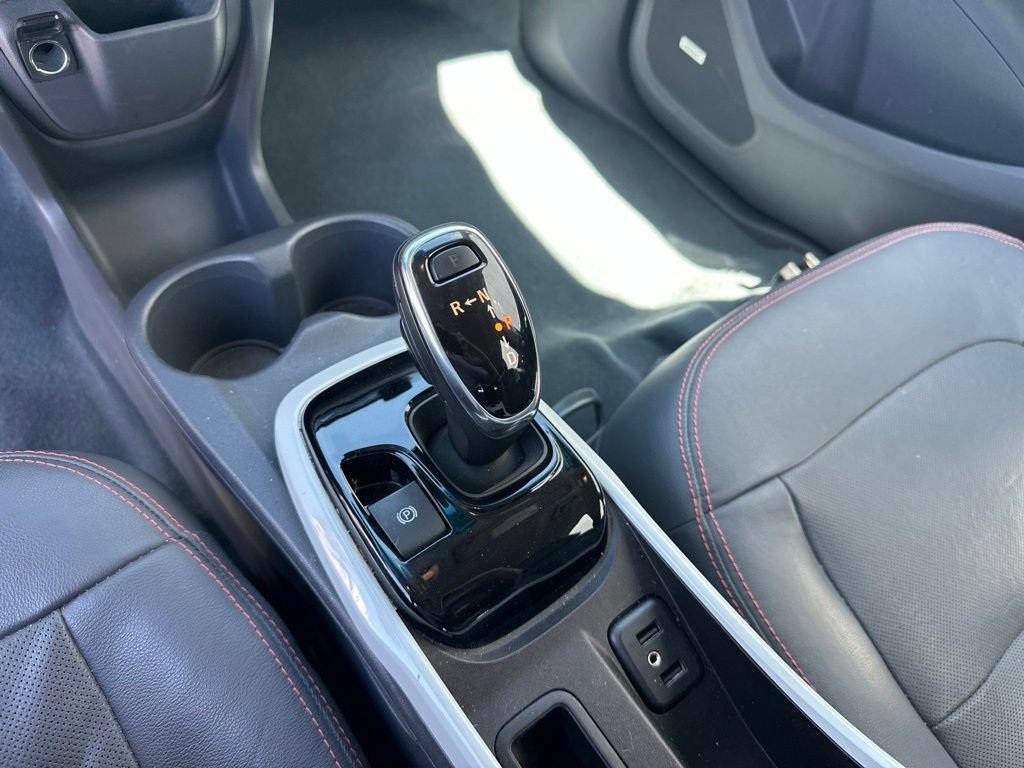 Used 2020 Chevrolet Bolt Premier w/ Infotainment Package FWD image 15