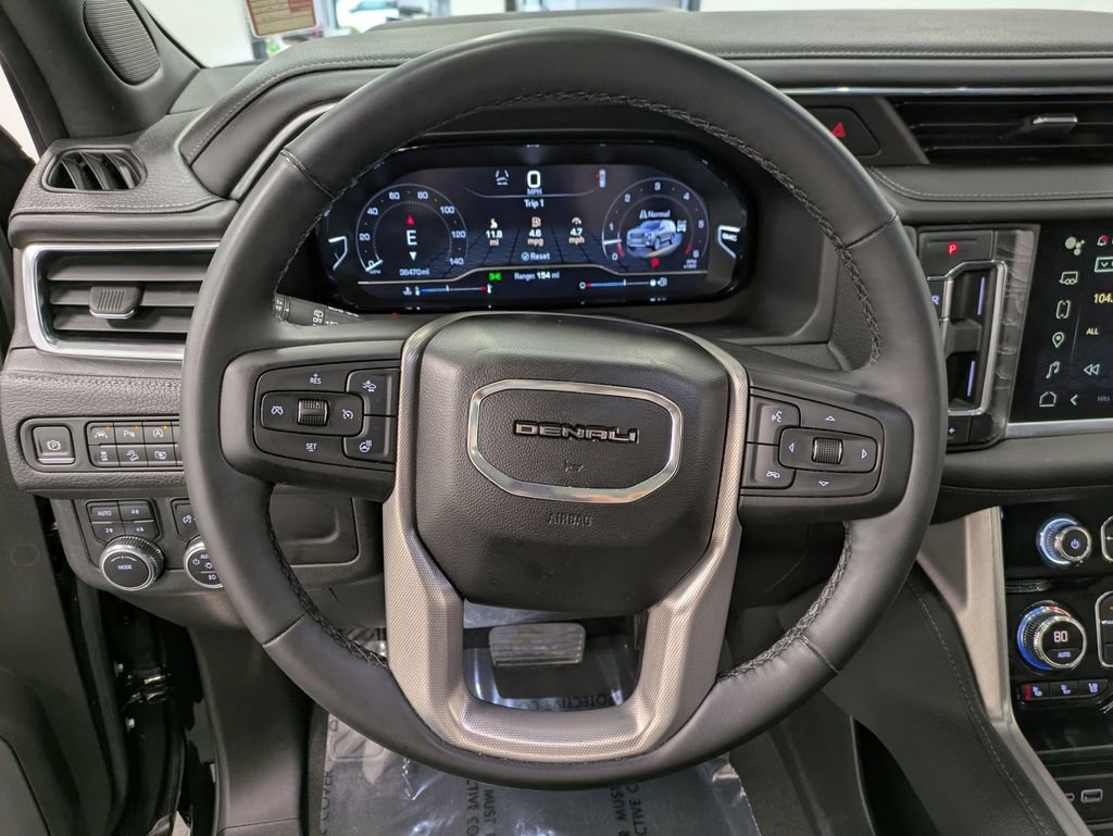 Used 2023 GMC Yukon Denali w/ LPO, Floor Liner Package image 18