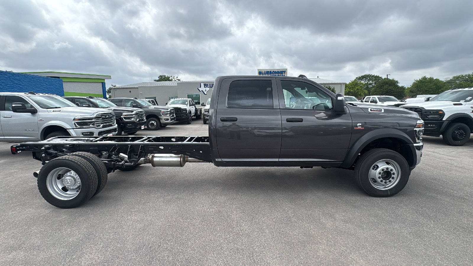 New 2026 RAM 5500 Tradesman w/ Chrome Appearance Group AWD/4WD image 4