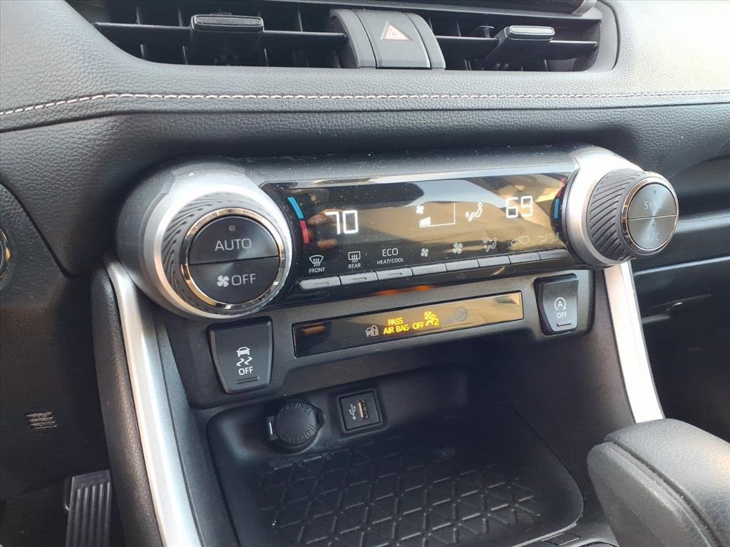 Used 2024 Toyota RAV4 XLE image 10
