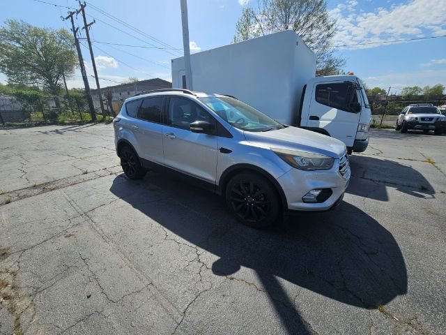 Used 2017 Ford Escape Titanium image 3
