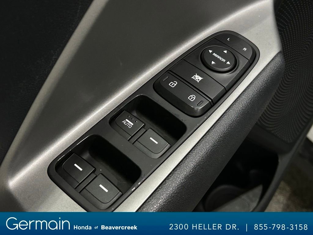 Used 2022 Kia Niro LX image 19