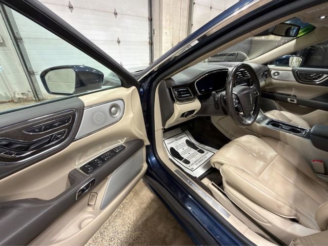 Used 2017 Lincoln Continental Reserve w/ Luxury Package AWD/4WD image 11