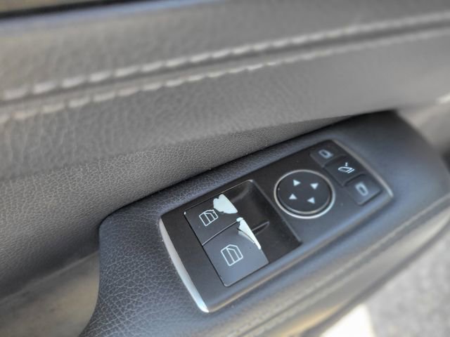 Used 2014 Mercedes-Benz SL 550 image 10