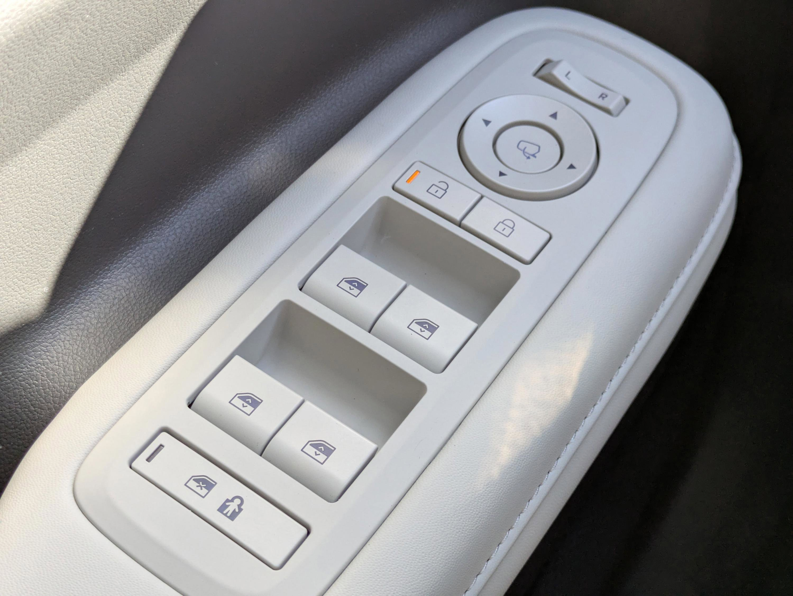 New 2026 Hyundai Santa Fe Calligraphy FWD image 15