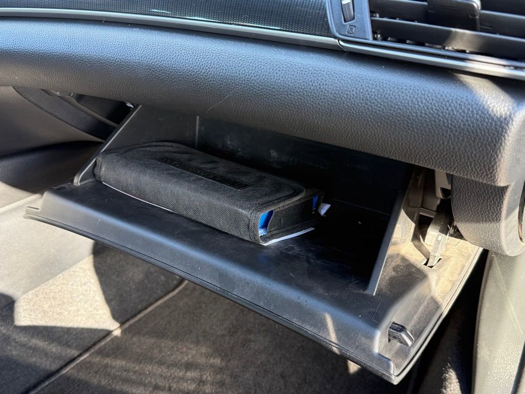 Used 2022 Honda Accord Sport image 19