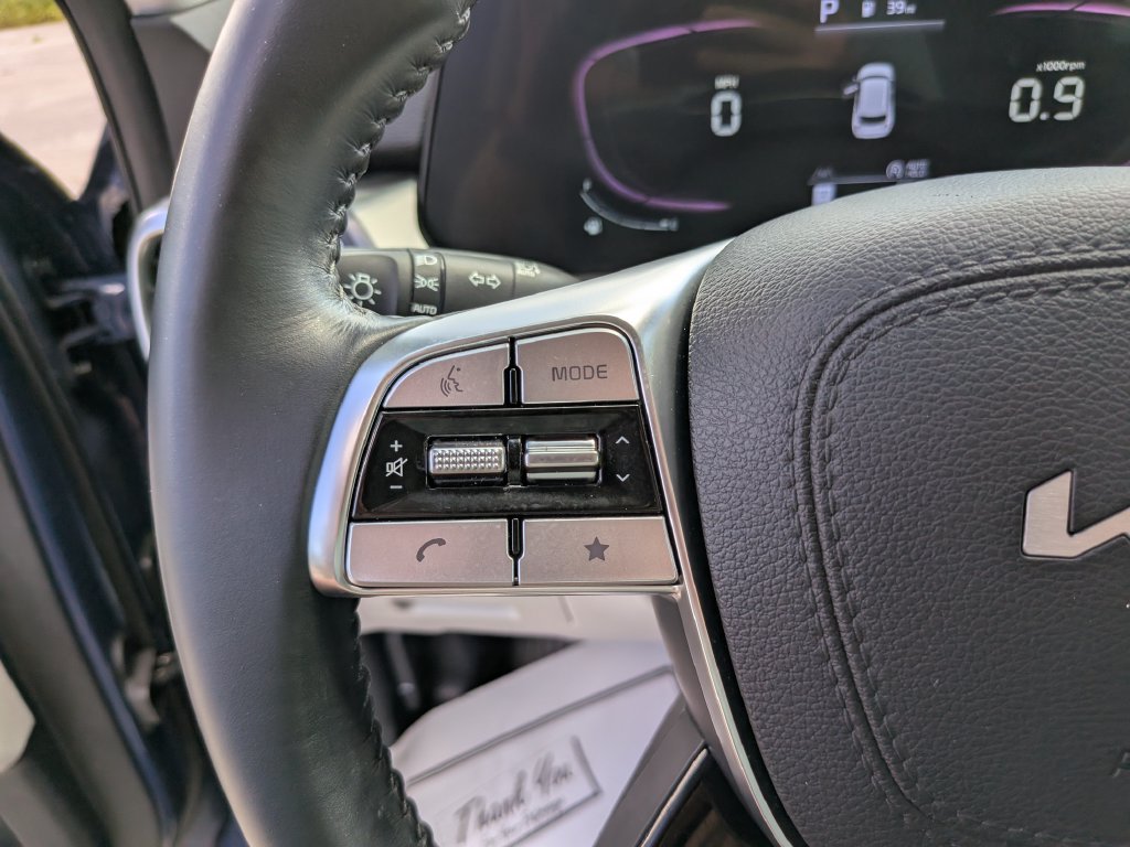 Certified 2024 Kia Telluride S w/ S Sunroof Package FWD image 31