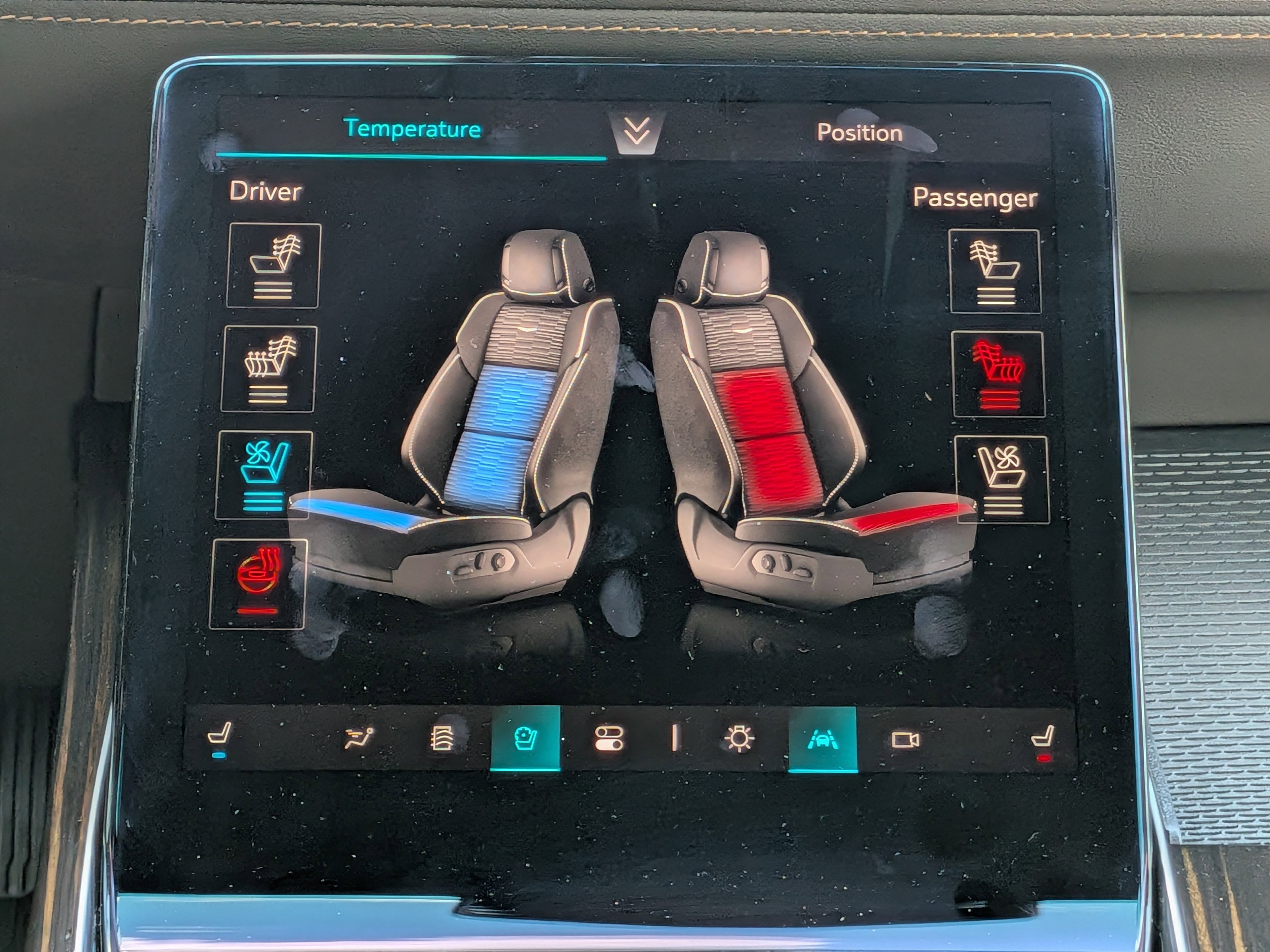 Certified 2025 Cadillac Escalade Premium Luxury w/ LPO, Floor Liner Package RWD image 33