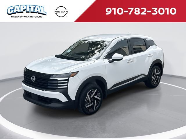 Used 2025 Nissan Kicks SV FWD image 1