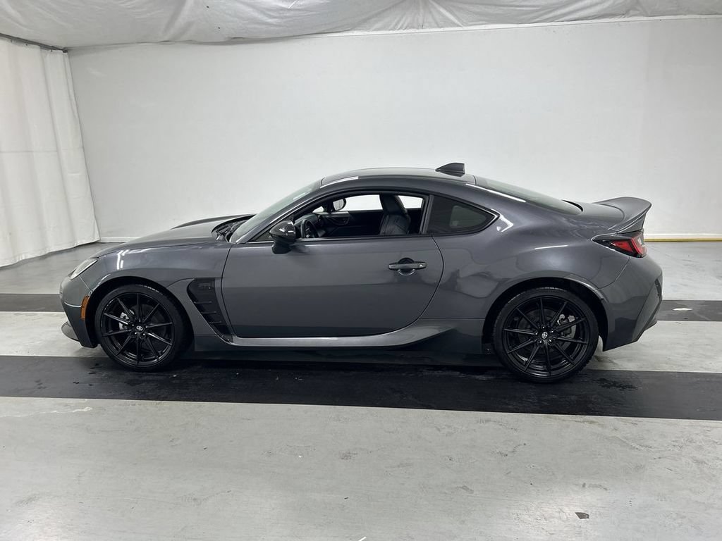 Used 2026 Toyota GR86 Premium w/ ALL Weather Mat Package (TMS) RWD image 6
