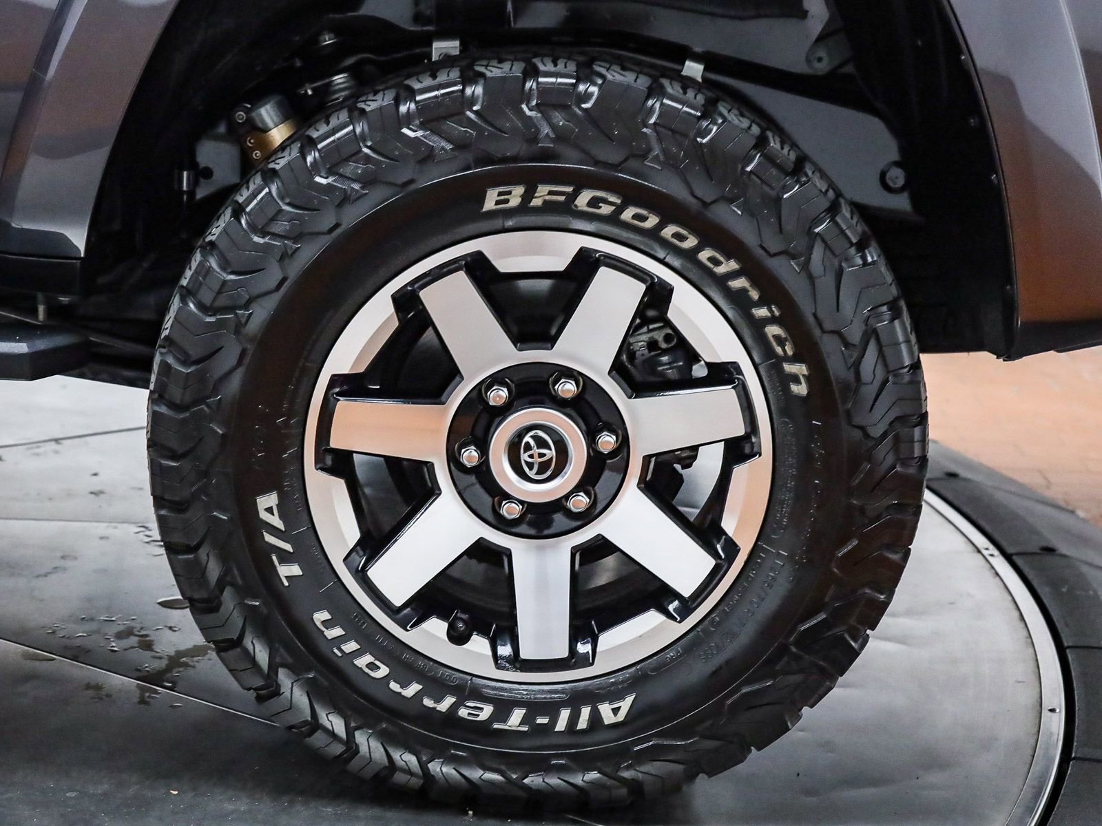 Used 2023 Toyota 4Runner TRD Off-Road Premium w/ Off Road Premium Plus Package image 8