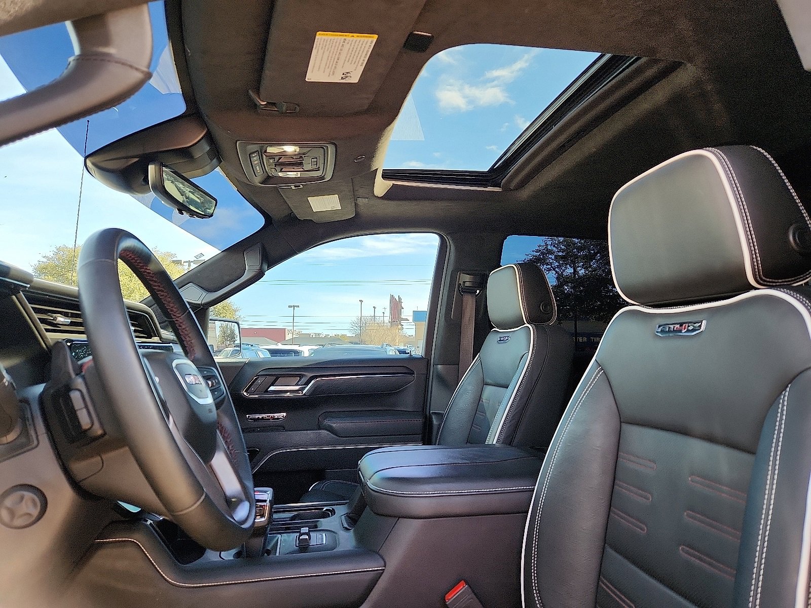 Used 2024 GMC Sierra 1500 AT4X image 13