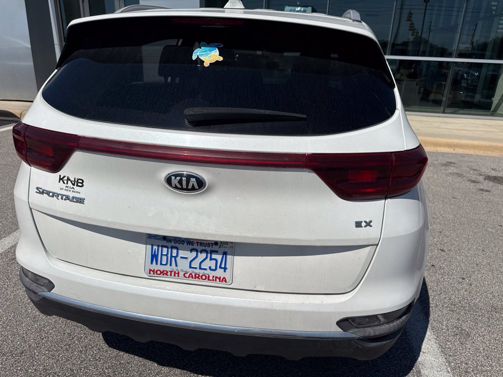 Used 2020 Kia Sportage EX FWD image 3