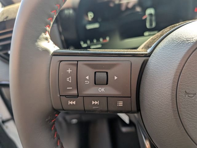 New 2026 Nissan Kicks SR w/ Cold Weather Package image 18