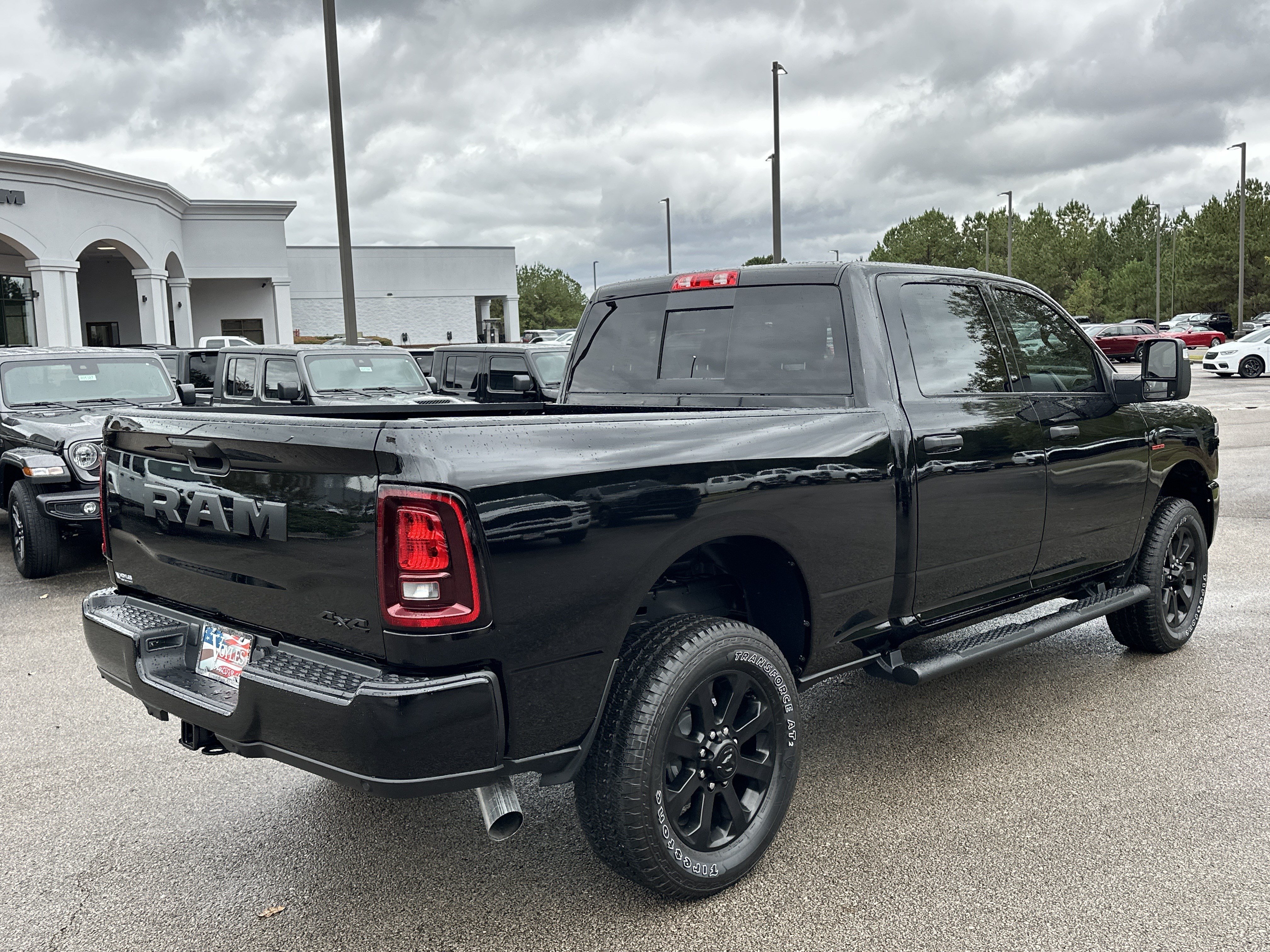 New 2026 RAM 2500 Tradesman AWD/4WD image 7