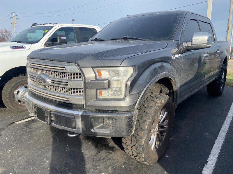 Used 2017 Ford F150 Platinum w/ Equipment Group 701A Luxury image 4