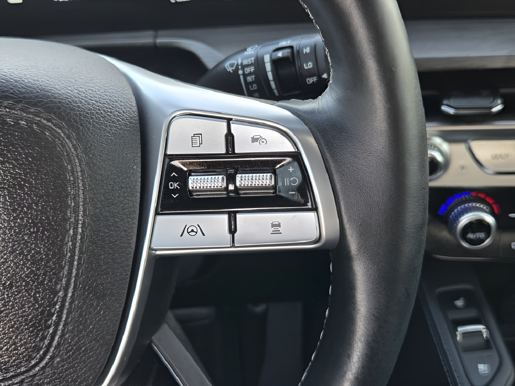 Used 2025 Kia Telluride EX X-Line AWD/4WD image 27