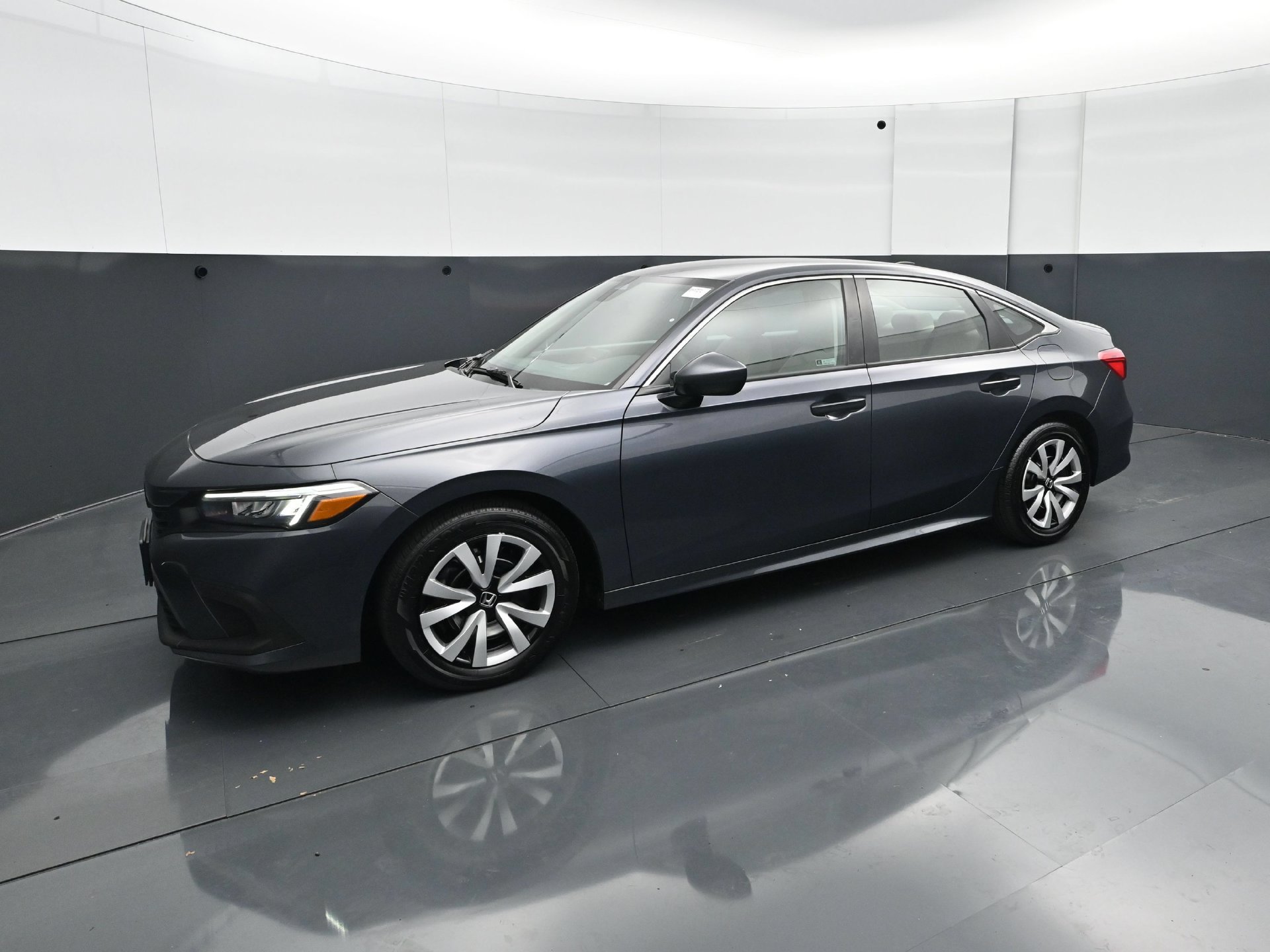 Used 2024 Honda Civic LX image 2