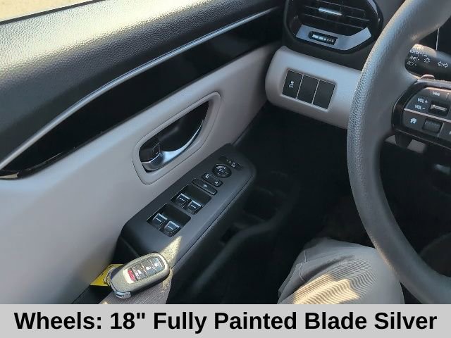 Used 2023 Honda Pilot LX image 11