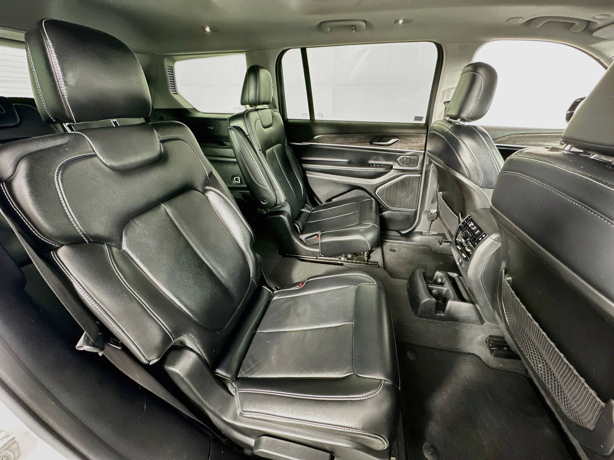 Used 2021 Jeep Grand Cherokee L Limited image 30