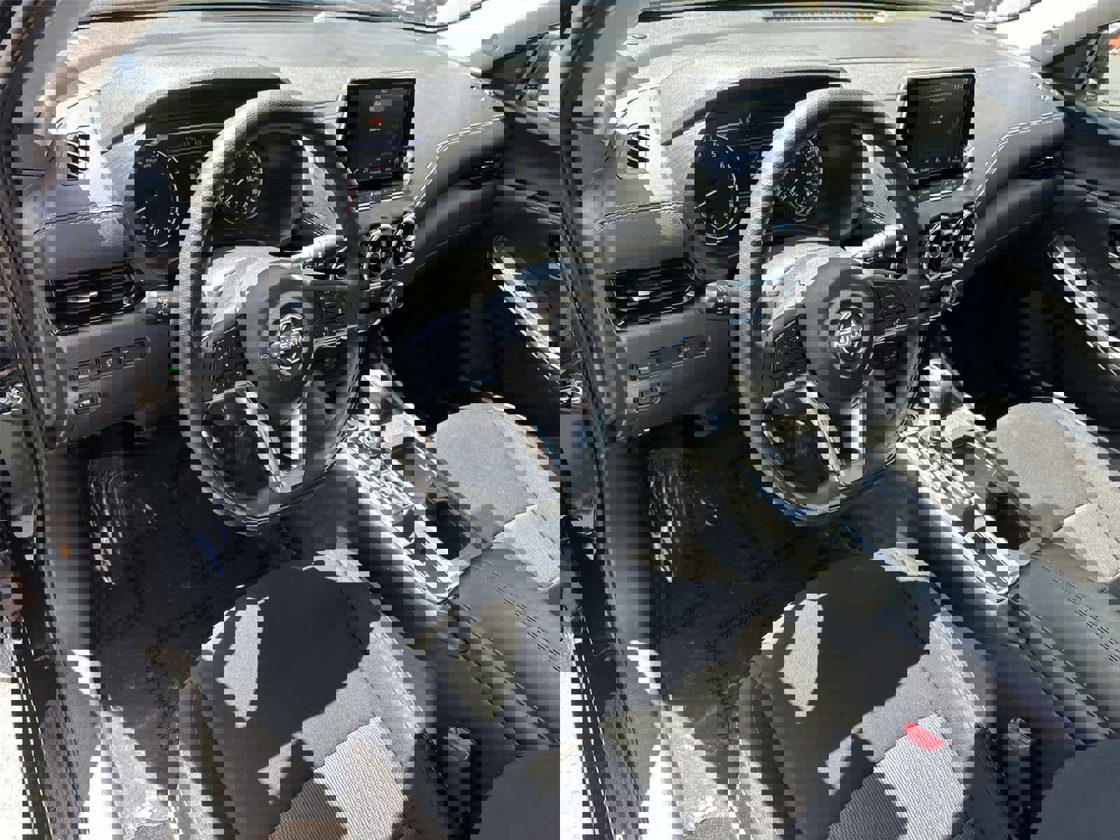 Used 2024 Nissan Sentra SV image 2