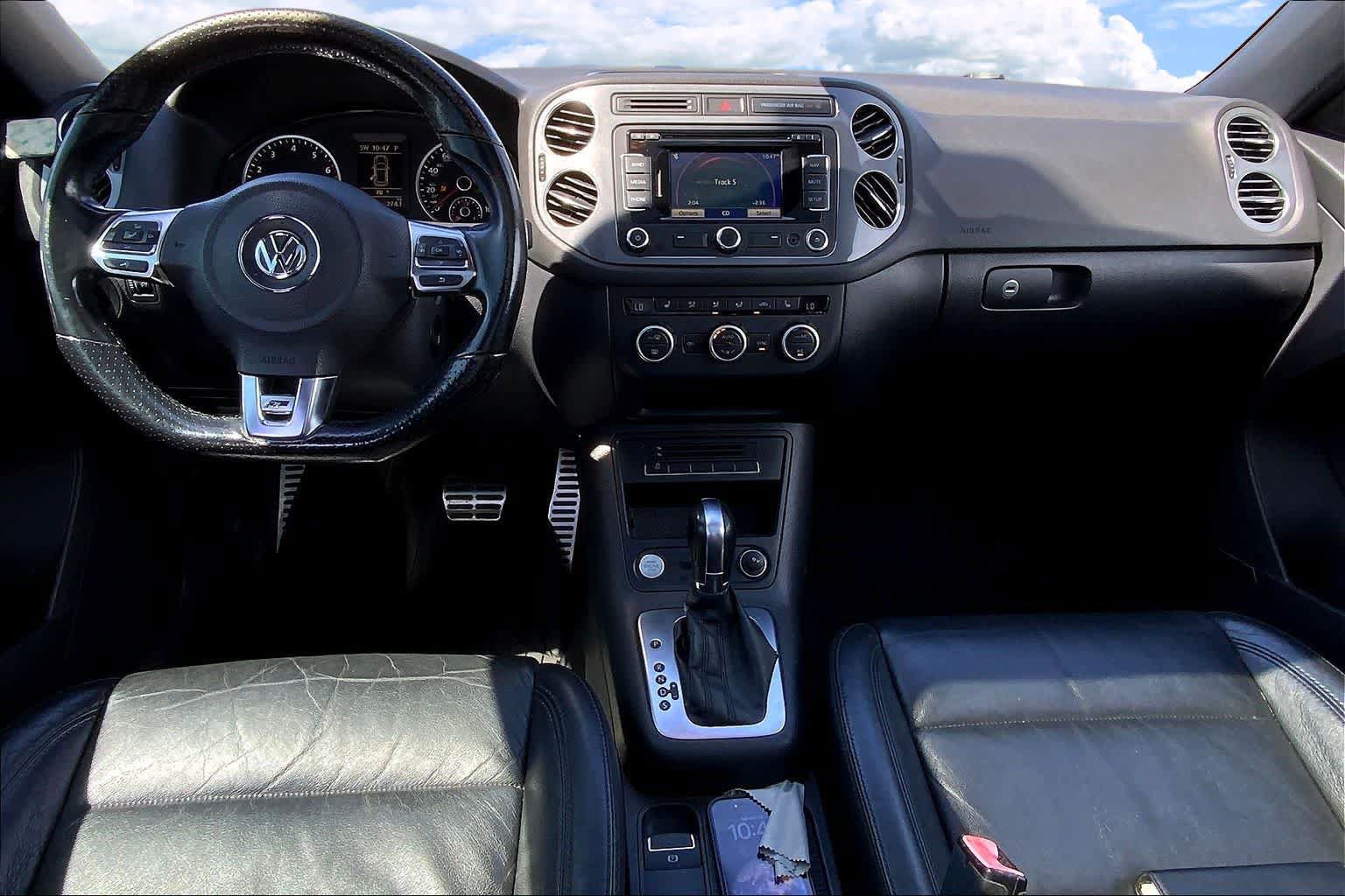 Used 2015 Volkswagen Tiguan R-Line FWD image 9