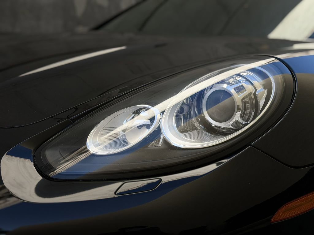 Used 2015 Porsche Panamera image 15