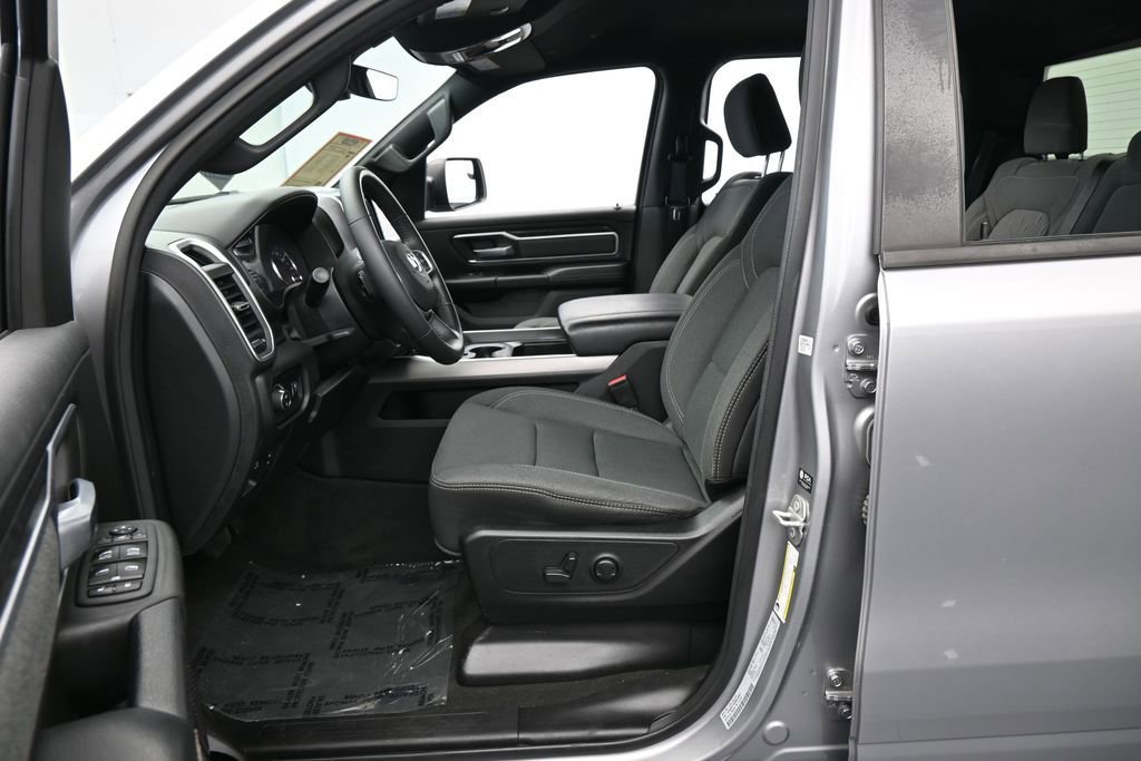 Used 2023 RAM 1500 Big Horn AWD/4WD image 12