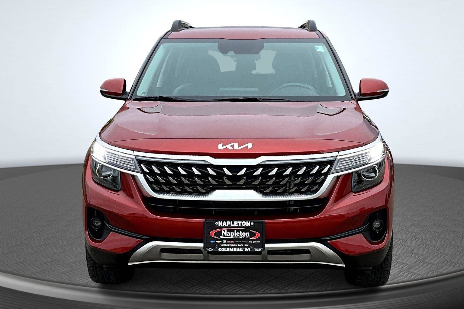 Used 2023 Kia Seltos Nightfall Edition image 3